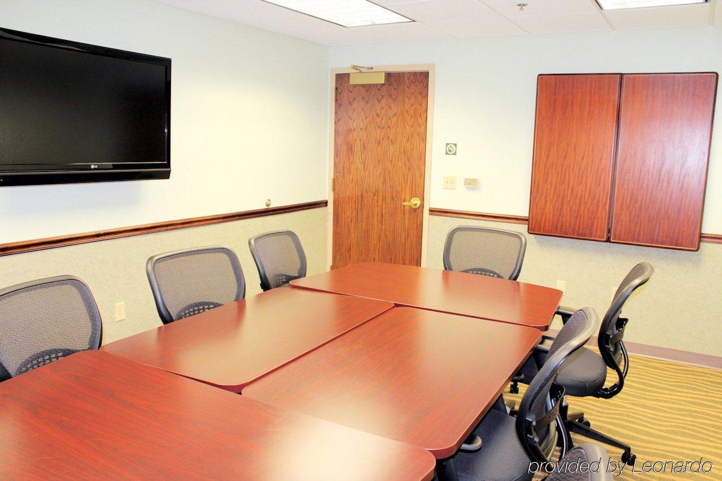 Hampton Inn And Suites Springdale Perniagaan gambar